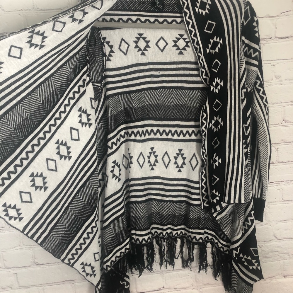 Aztec Print Open Cardigan L - Picture 3 of 5